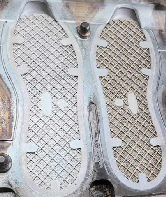 激光清洗鞋子模具：高效，不伤模具，环保  第2张